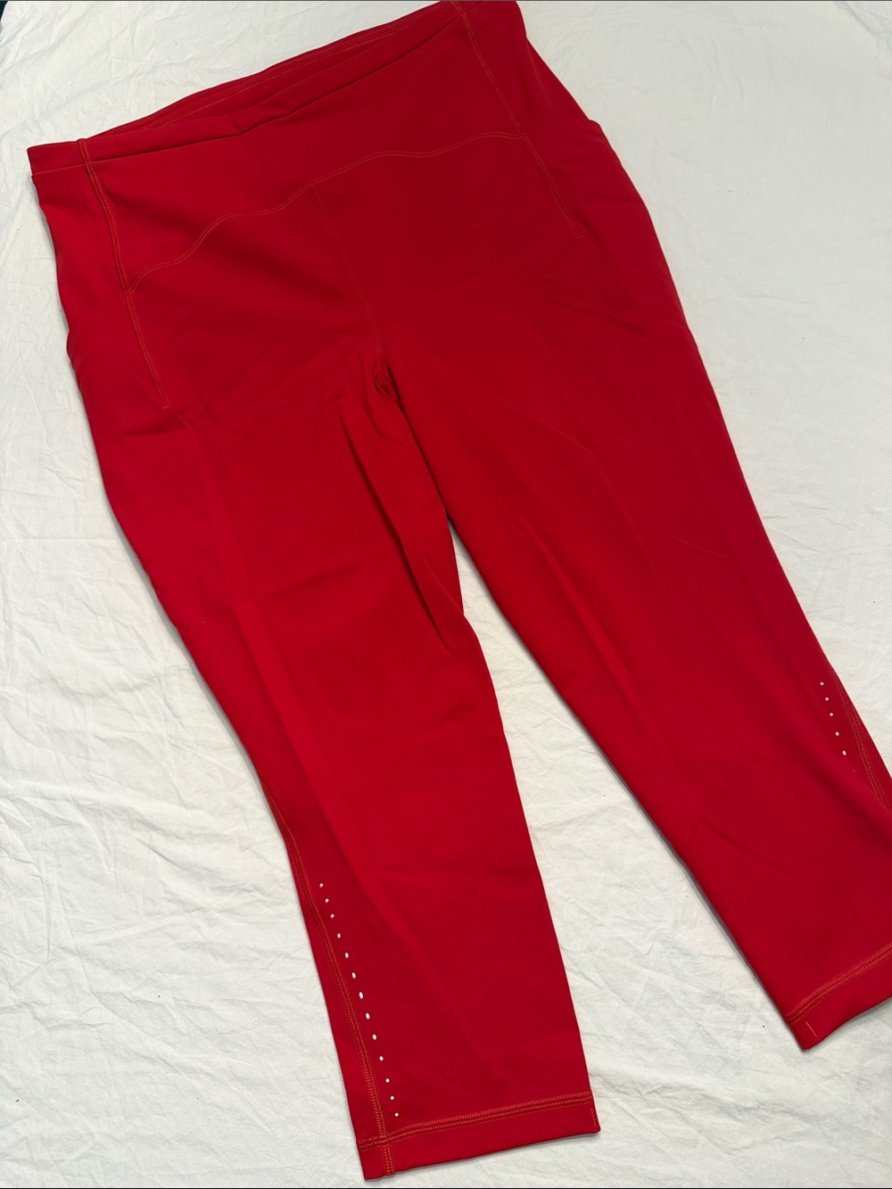 Lululemon athletica Base Pace Three Pocket Red Cropped Performance Leggings